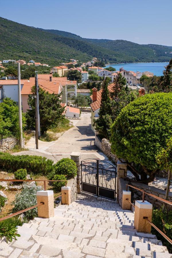 Apartmani Zorica Martinšćica Exterior foto